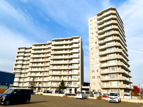 【ロイヤルシャトー新琴似】外観