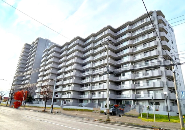 【ロイヤルシャトー新琴似】外観