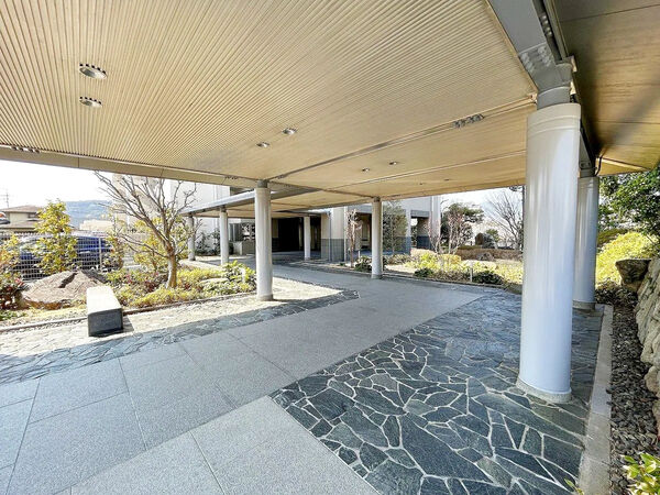 【グランスイート近江臨湖庵】エントランス1 【グランスイート近江臨湖庵】エントランス1