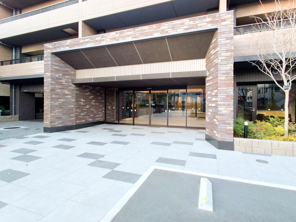 【センチュリー川口芝エアビスタ】エントランス