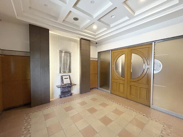 【ヴェルディ海田伍番館】エントランスホール 【ヴェルディ海田伍番館】エントランスホール