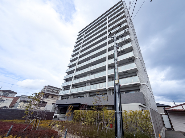 【エスリード寝屋川ソレイユ】外観