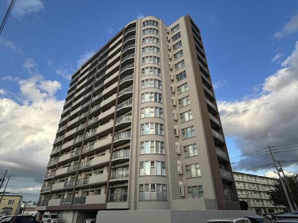 【ル・サンク二十四軒公園】外観