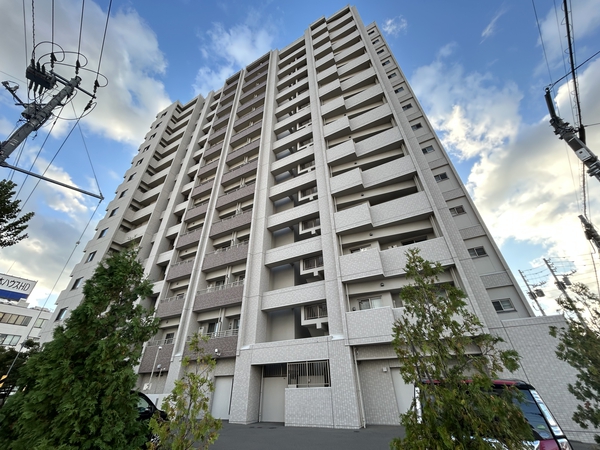 【ル・サンク二十四軒公園】外観