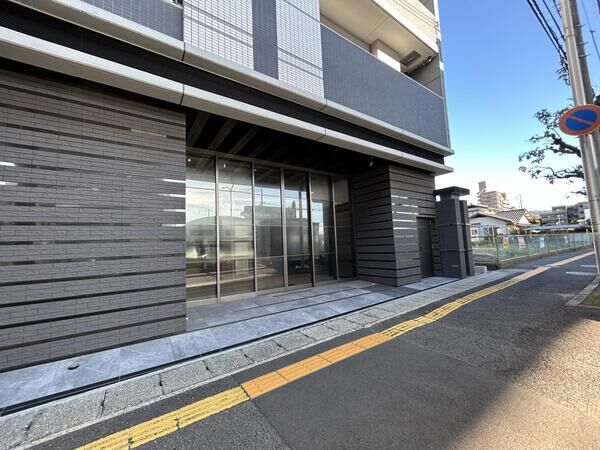 【セントエクシア大町駅前】エントランス