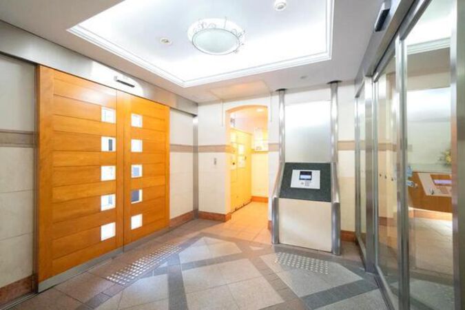 【サンクタス西洞院ルーセント】エントランス３