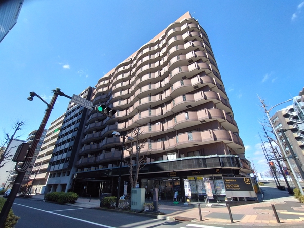 【グリフィン新横浜六番館】外観