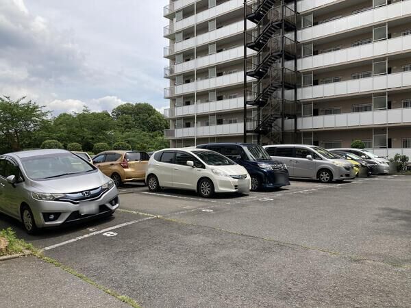 【ライオンズマンション大宮指扇】駐車場