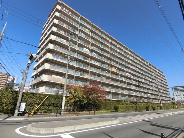【レックスタウン新高】 1号館 外観1 【レックスタウン新高】 1号館 外観1
