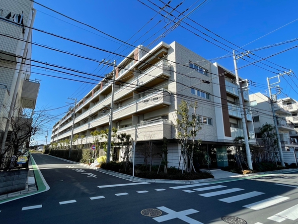 【ライオンズみずほ台サーパスレジデンス】外観