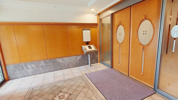 【アーバンビュー神戸三宮】エントランス