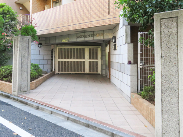 【スカイコート文京小石川第3】エントランス 【スカイコート文京小石川第3】エントランス