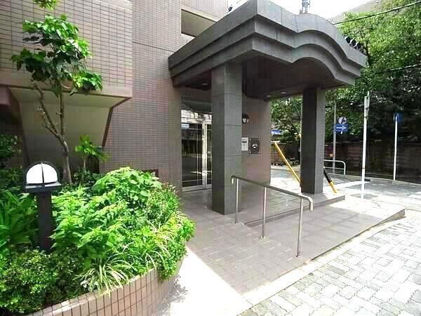 【ユニーブル御器所】エントランス１