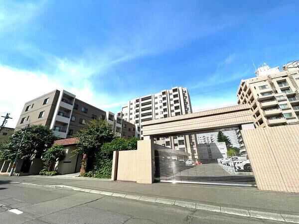 【ブランズ円山南】外観２