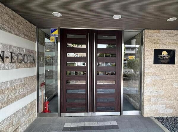 【シーズガーデン新江古田】エントランス 【シーズガーデン新江古田】エントランス