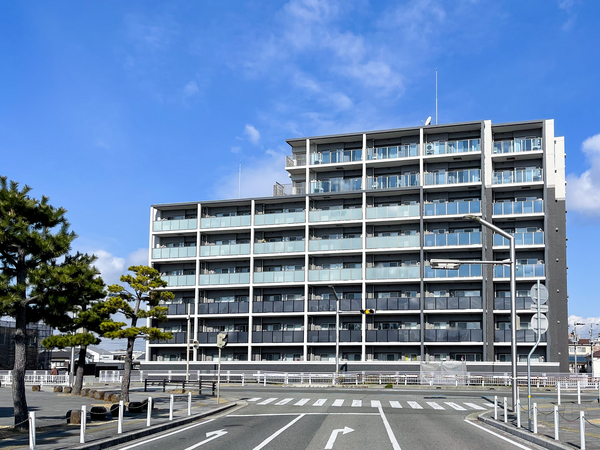 【プレサンスロジェ明石大蔵海岸】外観