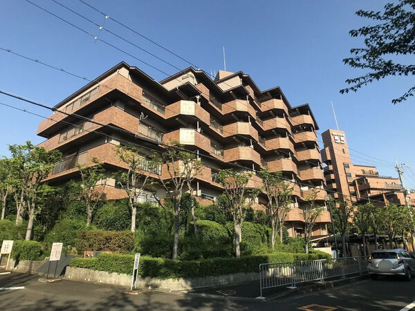 【朝日プラザ高槻ウエストヒルズ】外観 【朝日プラザ高槻ウエストヒルズ】外観