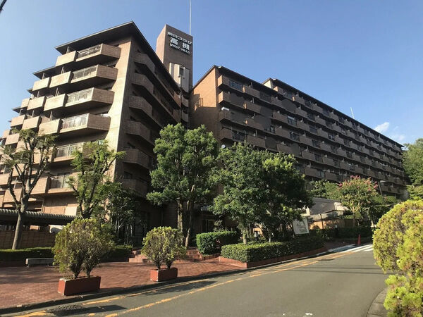 【朝日プラザ高槻ウエストヒルズ】外観 【朝日プラザ高槻ウエストヒルズ】外観