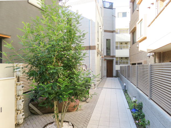 【リムテラス目黒不動前】エントランス 【リムテラス目黒不動前】エントランス