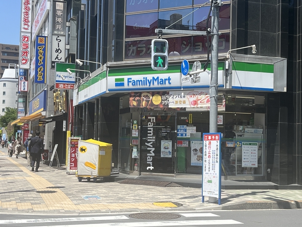 ファミリーマート東陽四丁目店