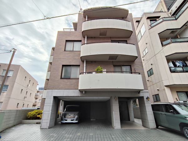 【メゾンドラリコルヌ要町】外観 【メゾンドラリコルヌ要町】外観