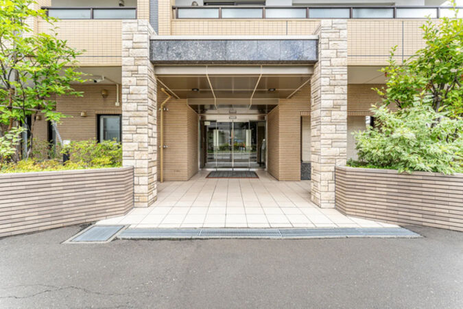 【エクセルシオール平岸このはな通り】エントランス