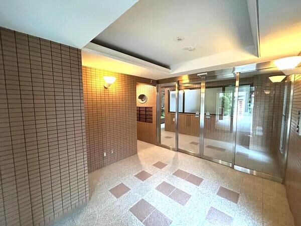 【クラウンハイム四天王寺】エントラン1 【クラウンハイム四天王寺】エントラン1