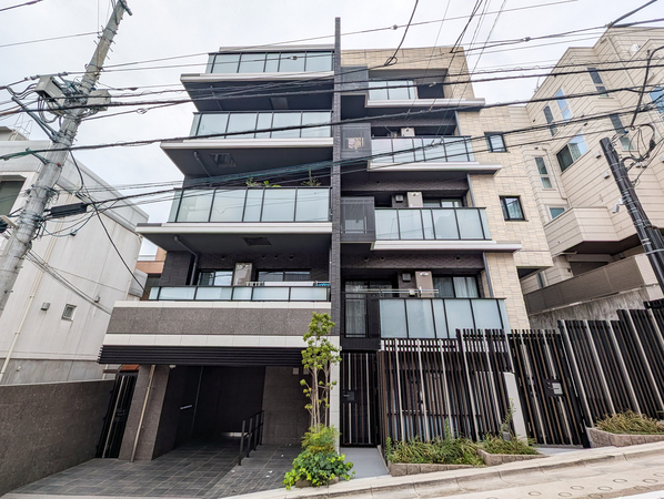 【オープンレジデンシア代々木参宮橋】外観