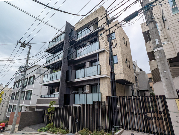 【オープンレジデンシア代々木参宮橋】外観