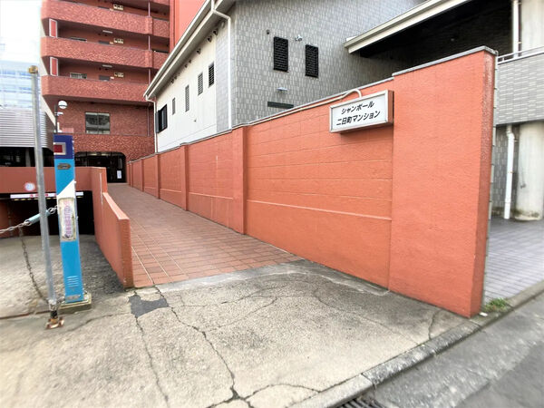 【シャンボール二日町】エントランス3 【シャンボール二日町】エントランス3