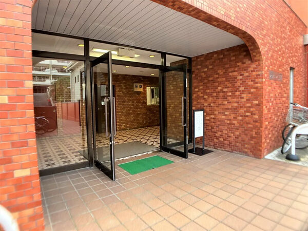 【シャンボール二日町】エントランス１2