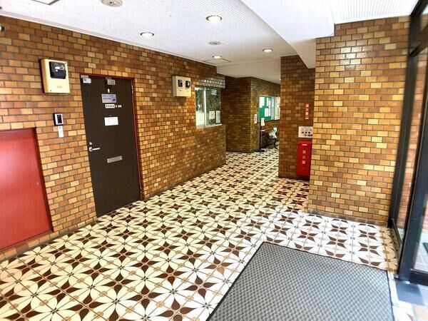 【シャンボール二日町】エントランス２