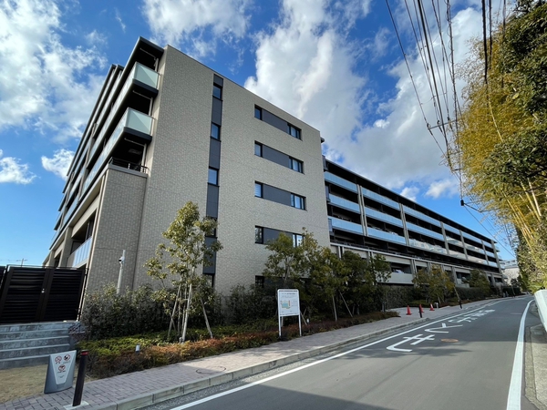 【サンリヤン東戸塚】外観