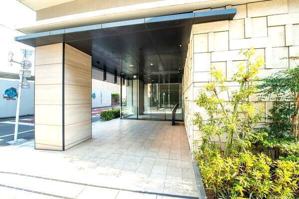 【パークホームズ日本橋浜町ザテラス】エントランスアプローチ1