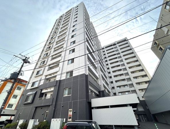 【クリーンリバーフィネス大通東】外観