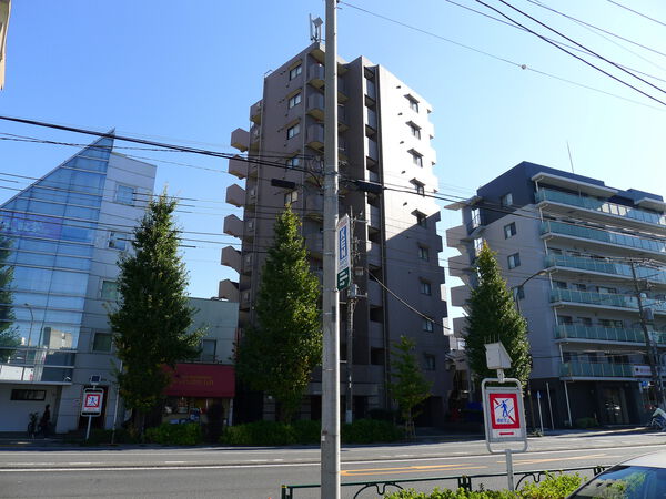 ルーブル旗の台
