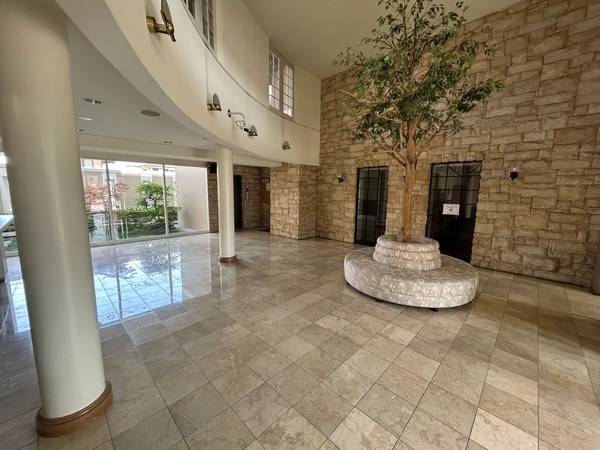 【アーサー春日パラシオ】ロビー 【アーサー春日パラシオ】ロビー