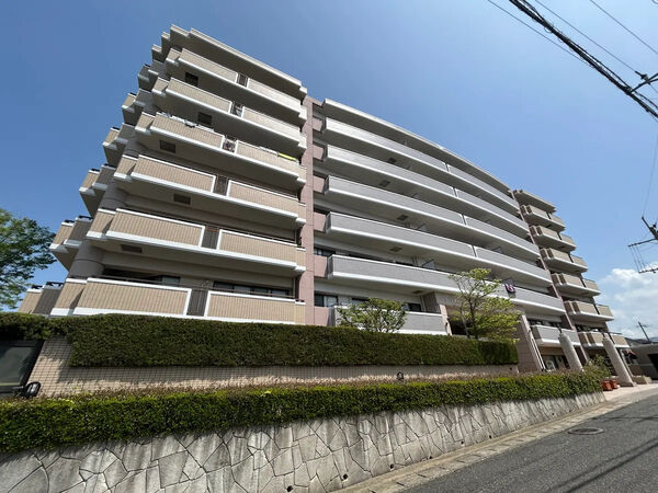 【アーサー春日パラシオ】外観