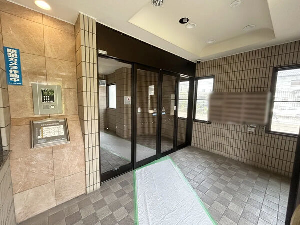 【ライオンズマンション吉津】エントランス 【ライオンズマンション吉津】エントランス