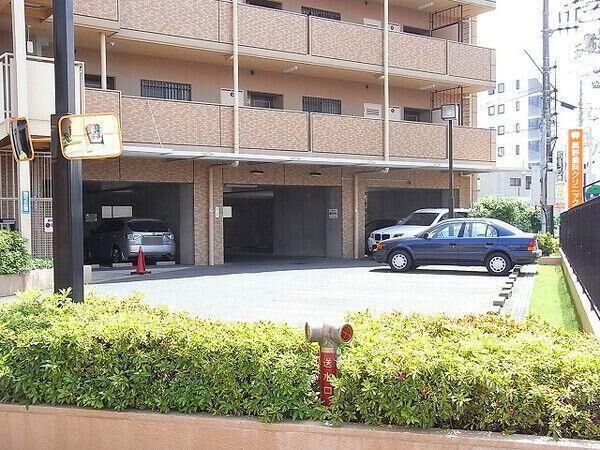 【ライオンズマンション倉敷幸町】駐車場