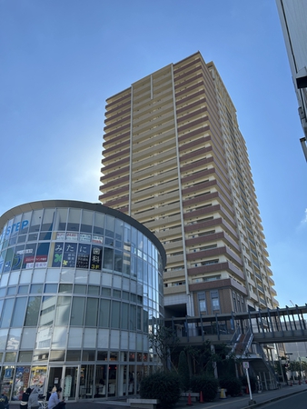 【ローレルスクエア住道サンタワー】外観