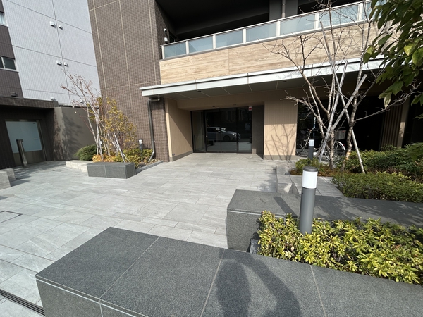 【ザ・パークハウス朝霞台レジデンス】エントランス