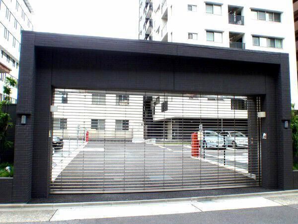 【バンベール橦木町】共用部分(駐車場) 【バンベール橦木町】共用部分(駐車場)