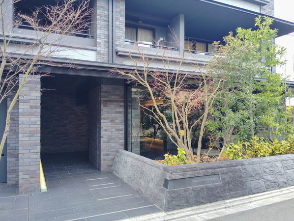 【ジオ京都御所北】エントランス