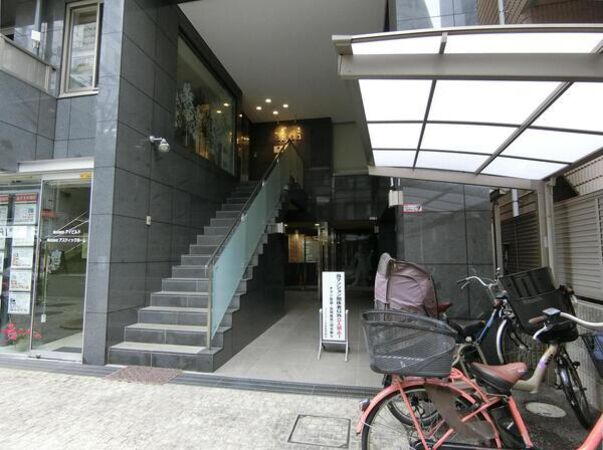 【コンフォート中野】エントランス