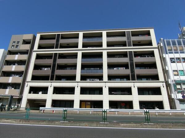 【ヴェレーナ横浜反町駅前】外観