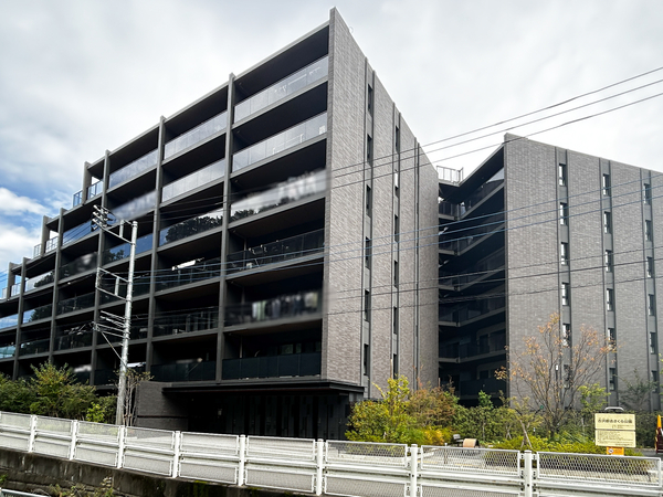 【ファインレジデンス新百合ヶ丘】外観