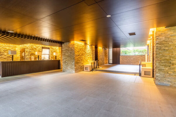 【パークコート須磨離宮公園前】エントランスホール 【パークコート須磨離宮公園前】エントランスホール