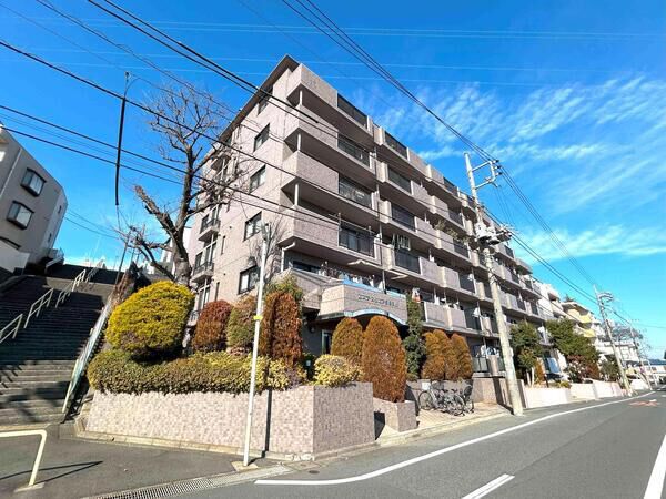 【エステ・スクエア多摩永山】建物外観