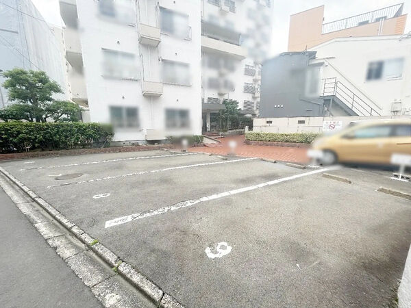 【シーアイマンション瑞穂】共用部分（駐車場）